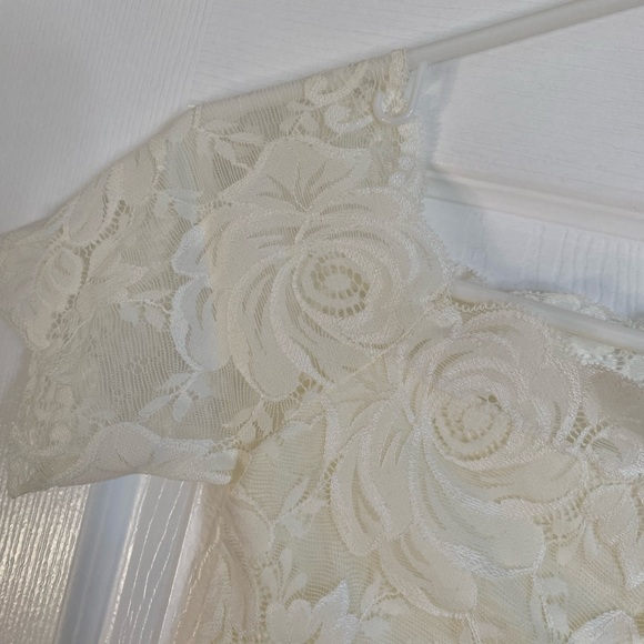 Ya Ya & Co boutique Stretch Boho Lace Ivory Festival Top Crop size small NWT - Picture 2 of 6